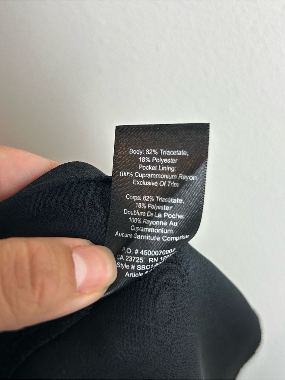 Babaton Aritzia Pull-On Dress Shorts Elastic Waist Black Size 10 - Picture 9 of 9